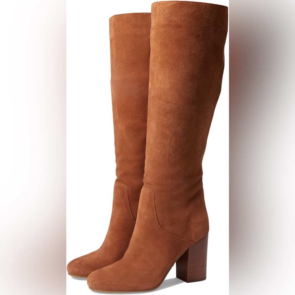 Brown Suede Knee-High Boots
Michael Kors Size 8